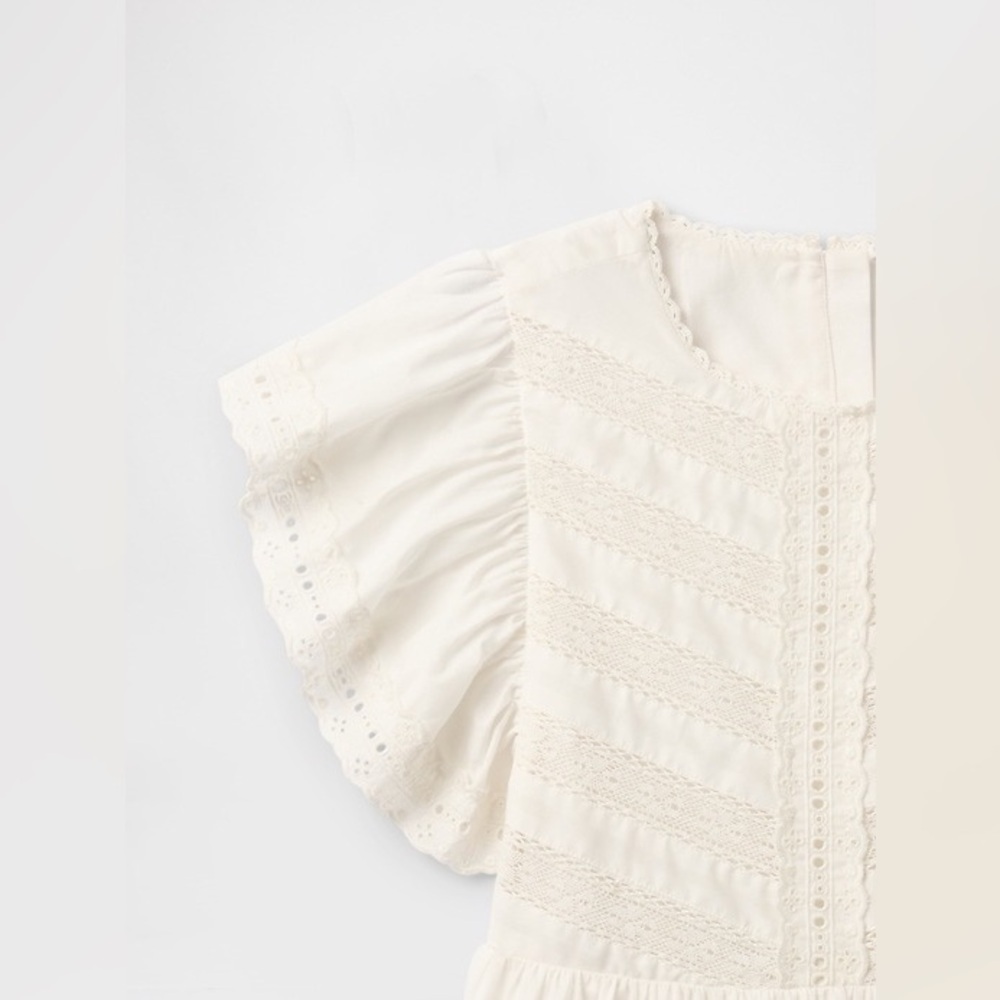 GAP Kids Lace Tiered Girls Ruffle Dress - XS (4/5) - Picture 2 of 7